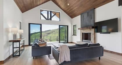 Durango Luxury-Stunning Views! Easy to Town or Ski