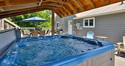 West Park Chalet at Killington: Great for Groups! Hot tub, games, discounted ski rentals.