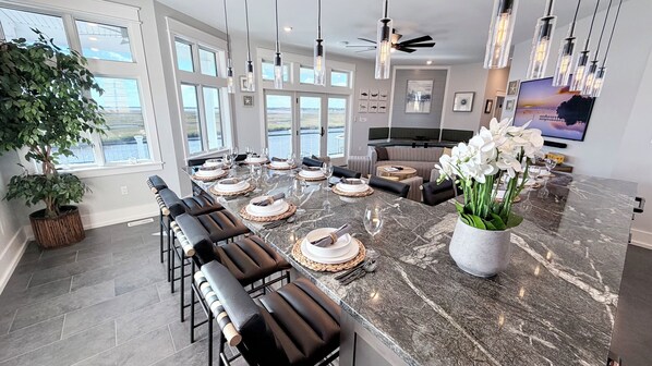 Dining - New 4,500 Sq.ft. 14 Guests, 5 Bed, 5 Bath, SkyDeck, Spa, Elevator, Docks, WiFi. (Middle Township)