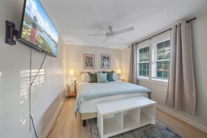 4 室のベッドルーム、WiFi (無料)、ベッドシーツ