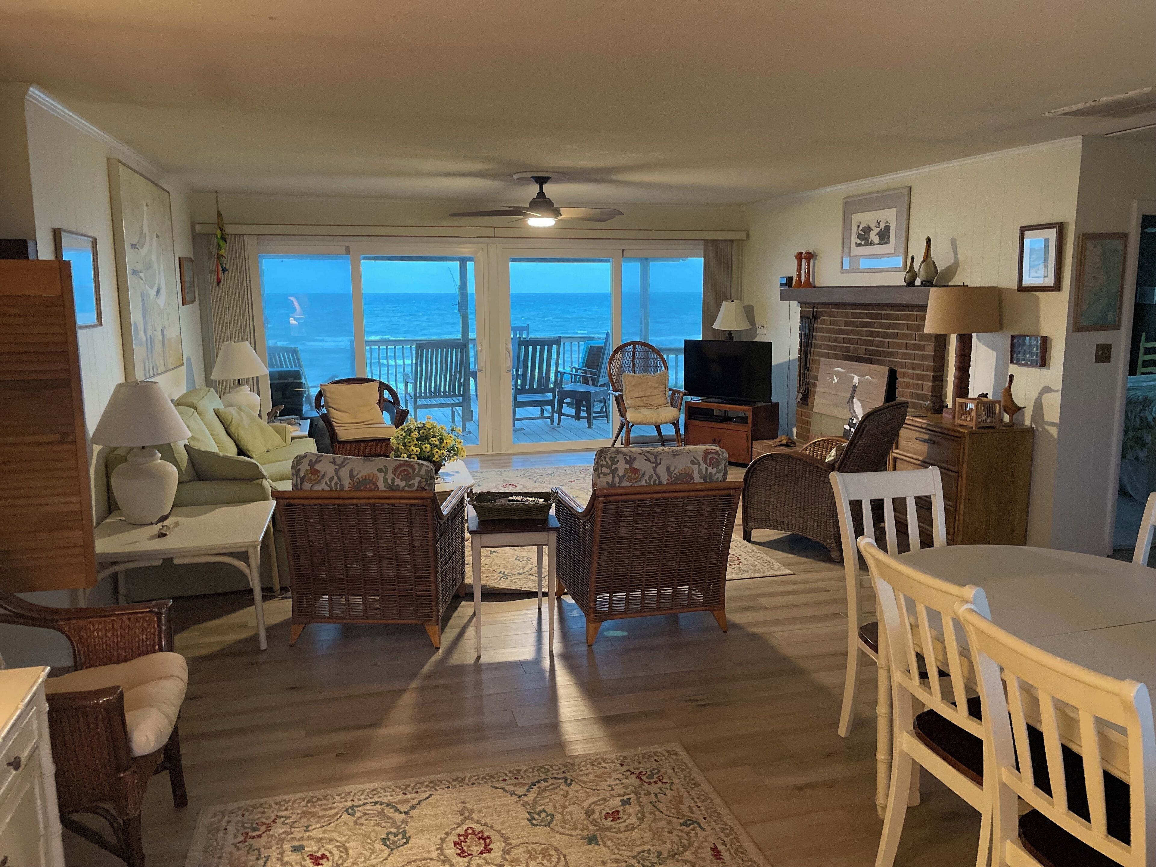 The Bryant Cottage, Ocean Front home located in Pine Knoll Shores NC. 