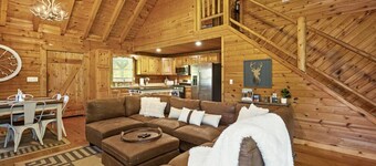 HazelBrook Haven- Hot Tub, Firepit, Grill