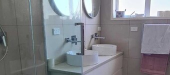 Westgate Three and one small room house đ