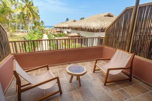 Deluxe Triple Room, 1 King Bed with Sofa bed | Living area - Senda Kokkos Beach (Santa Marta)