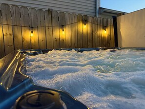 Outdoor spa tub - Walk to Stadium & Convention, Pet-Friendly w/ Fence, Well-Stocked, Hot Tub (Indianapolis)