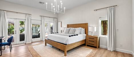 5 bedrooms, desk, iron/ironing board, free WiFi