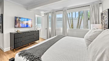 5 bedrooms, desk, iron/ironing board, free WiFi