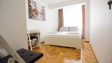 1 Schlafzimmer, Bügeleisen/Bügelbrett, Reisekinderbett, WLAN