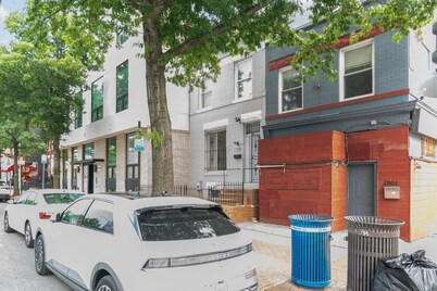  Unit #1 - 1-bedroom condo in amazing Washington Close to Howard University,