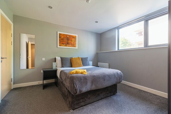 2 makuuhuonetta, Wi-Fi, vuodevaatteet, pääsy pyörätuolilla