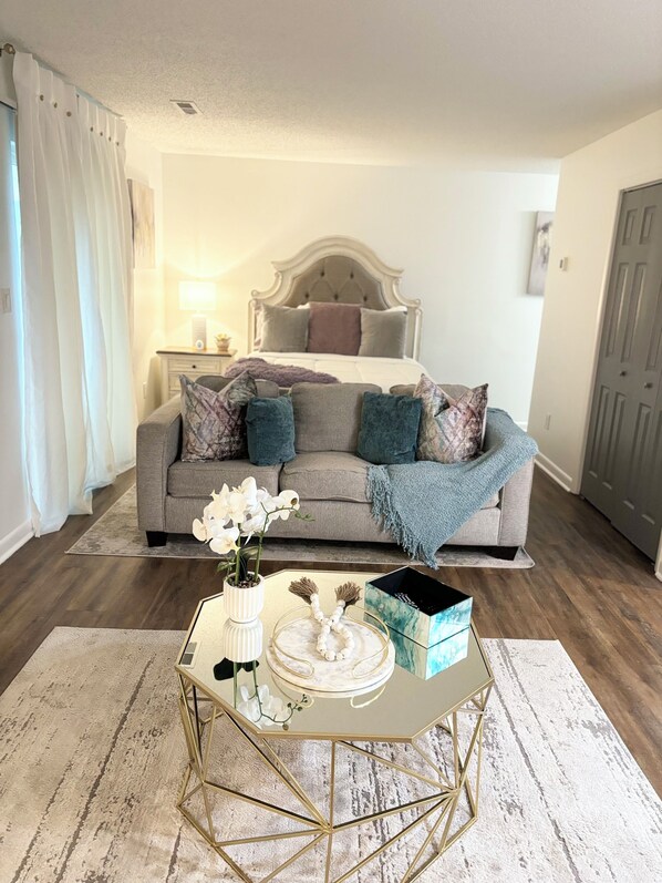 1 chambre, fer et planche à repasser, Wi-Fi, literie fournie