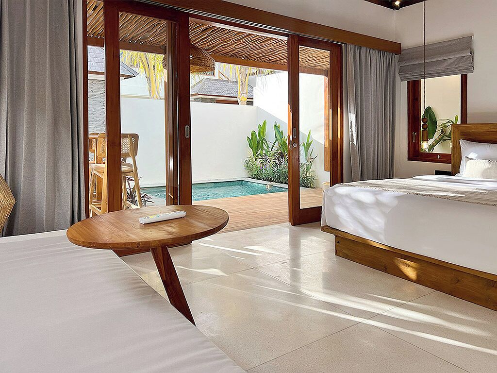 1 bedroom, desk, WiFi, bed sheets