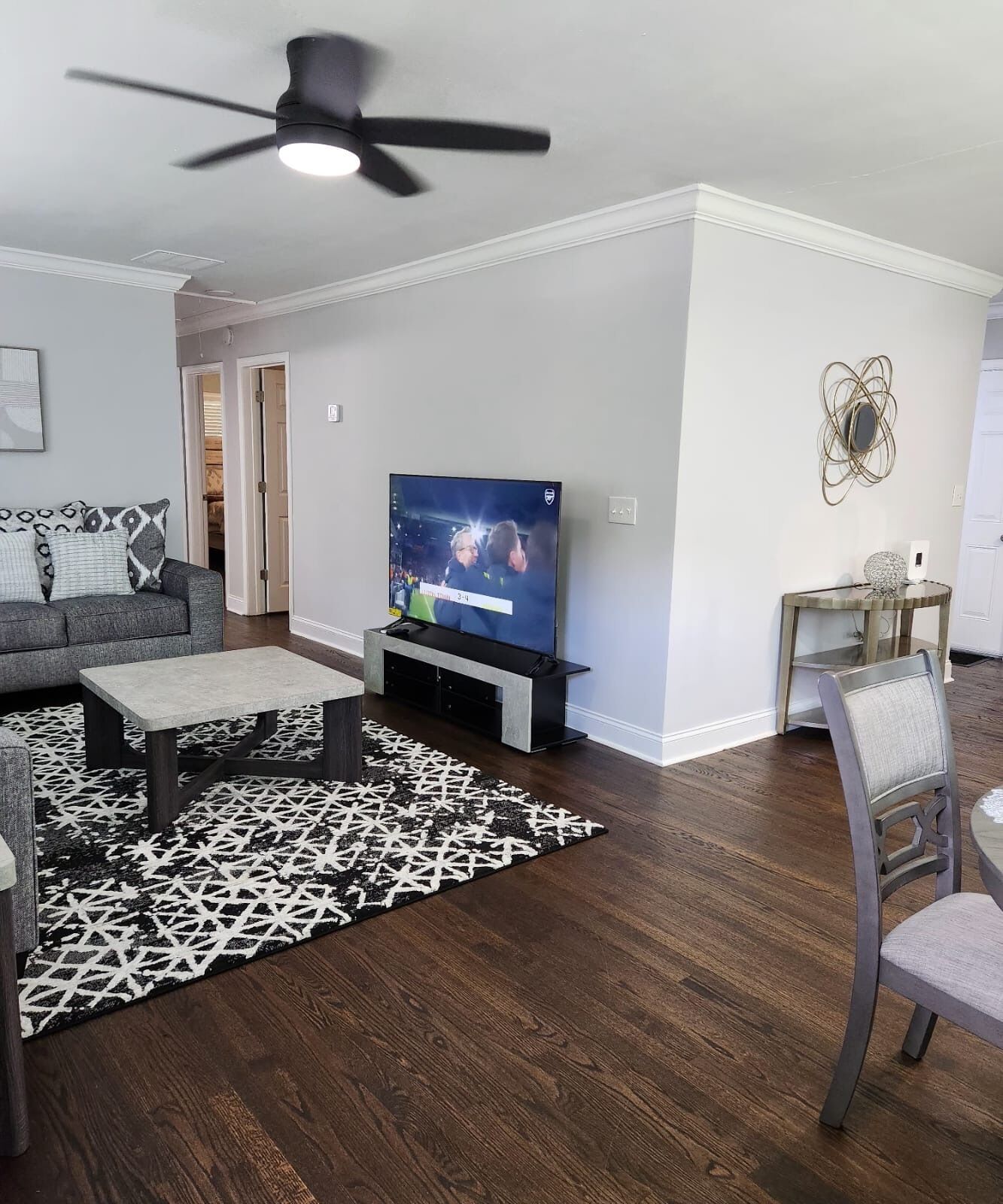 Adorable and spacious 4-bedroom house in Atlanta - close to Downtown & Airport