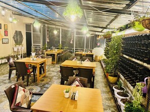 Restaurant - Goroomgo Paradise Inn Dharmsala (Dharamshala)