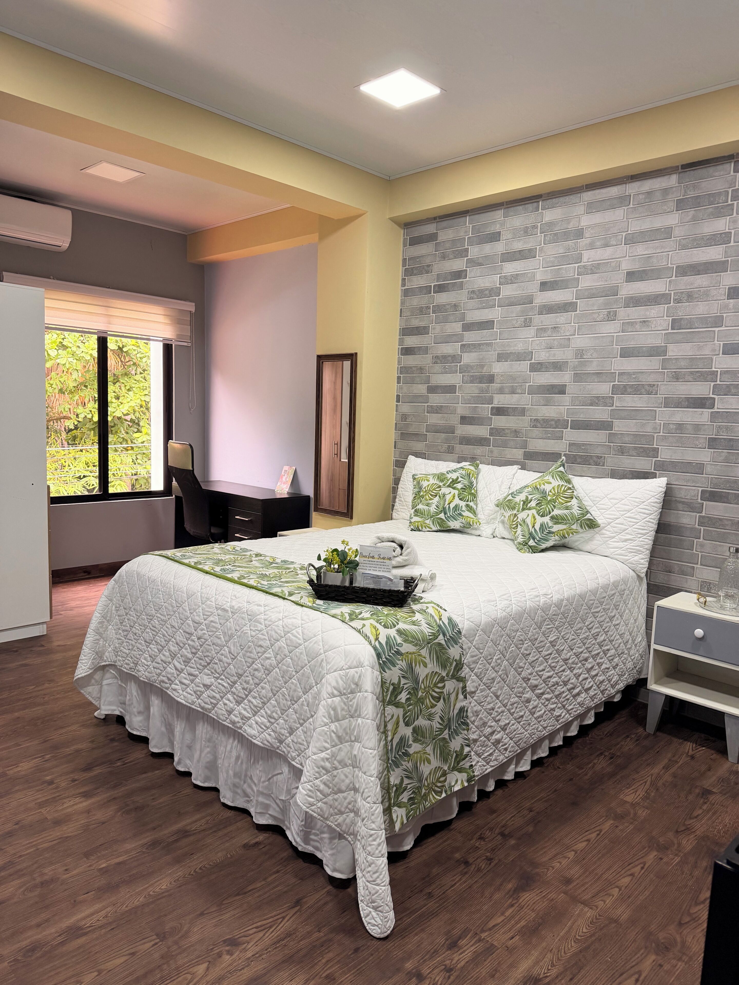 Deluxe Double Room | Free WiFi, bed sheets