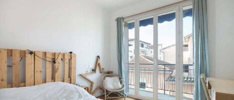 4 soveværelser, skrivebord, strygejern/strygebræt, gratis Wi-Fi