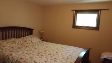 2 soverom og sengetøy