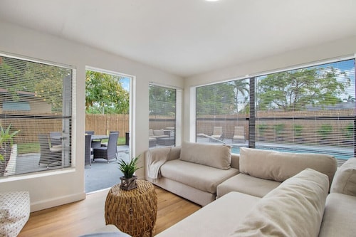 Casa Christina I 5 min to Beach I Tropical Pool