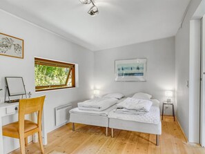 3 bedrooms, internet