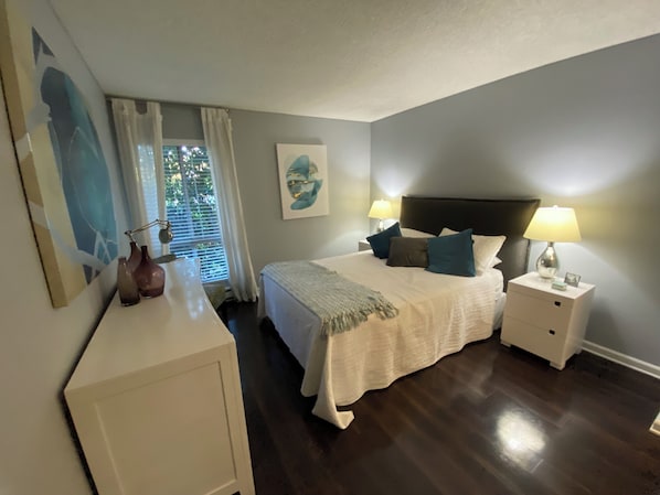 1 habitación, tabla de planchar con plancha, wifi y ropa de cama
