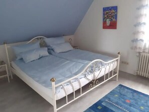 4 bedrooms, desk, iron/ironing board, travel cot - Landhaus Fritz: Ostsee und Holsteinische Schweiz (Schönwalde am Bungsberg)