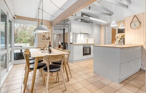 Fridge, dishwasher, coffee/tea maker