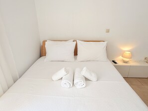 1 bedroom, iron/ironing board, WiFi