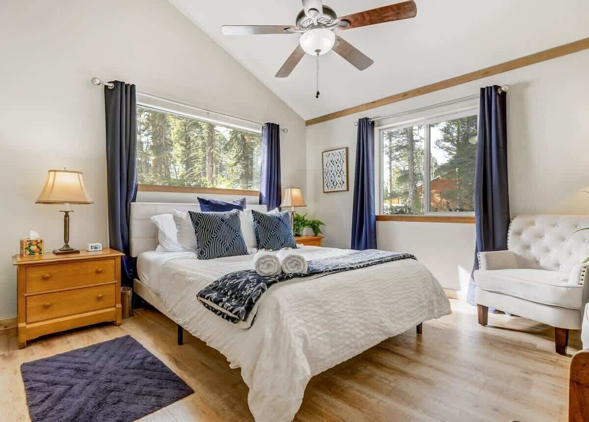 3 bedrooms, iron/ironing board, travel crib, WiFi