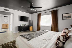 4 bedrooms, iron/ironing board, travel cot, WiFi