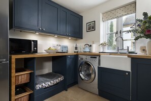 Interior - Beautifully presented holiday cottage - Harvey's Corner Cottage (Chadlington)