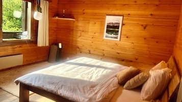 4 quartos, berço de viagem, Wi-Fi, roupa de cama
