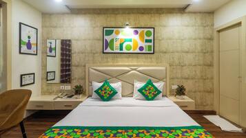 Deluxe-rum | Skrivbord, mörkläggningsgardiner, strykjärn/strykbräda och extrasängar