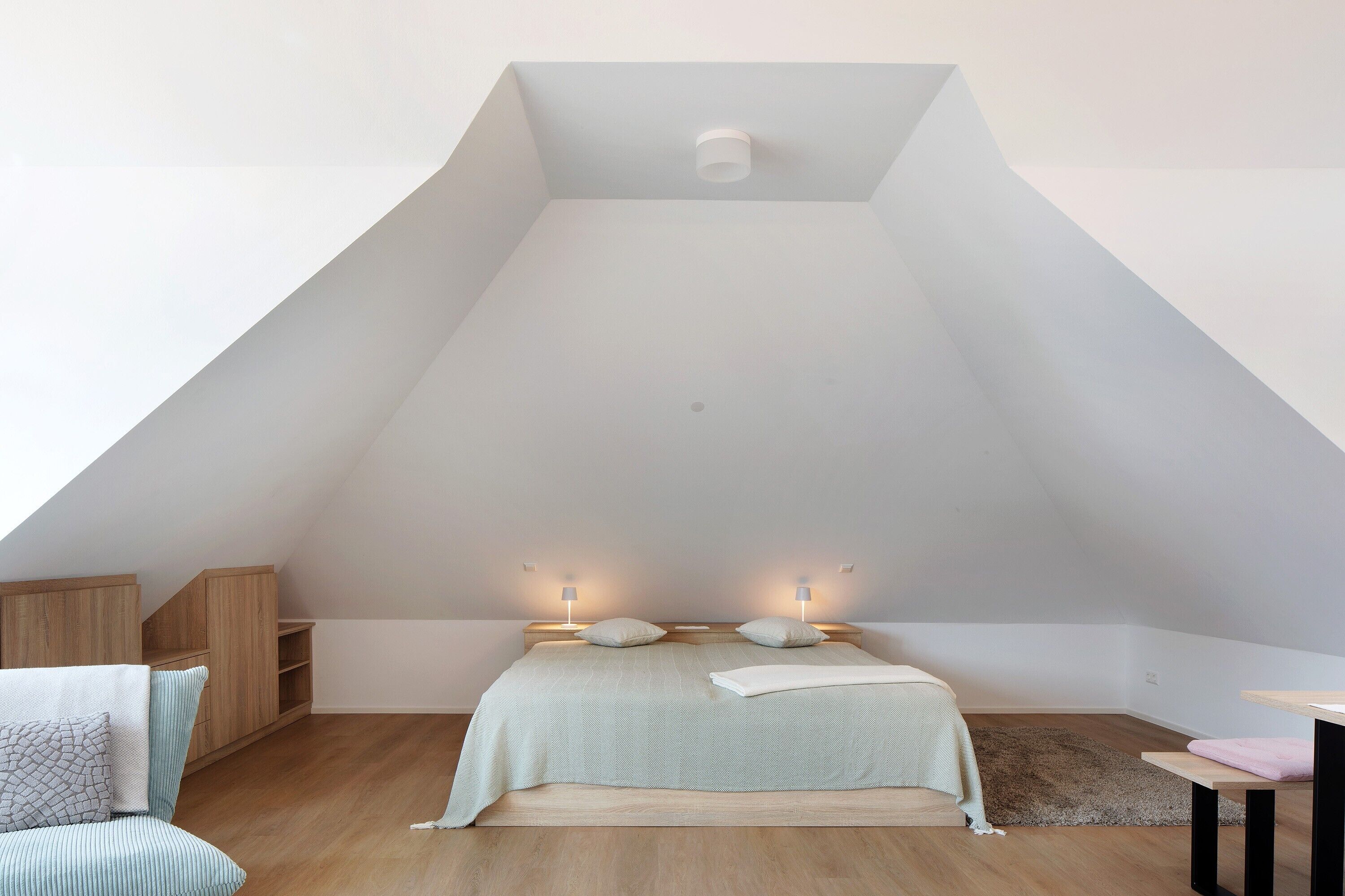 1 habitación, tabla de planchar con plancha, wifi gratis y ropa de cama 