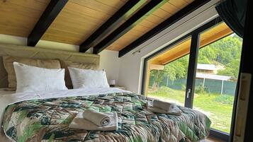 2 bedrooms, iron/ironing board, travel crib, WiFi