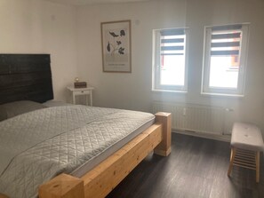 2 bedrooms, free WiFi, bed sheets