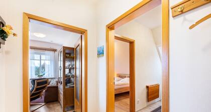Apartment 'Familienwohnung' with Shared Terrace, Shared Garden and Wi-Fi