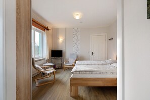Free WiFi, bed sheets