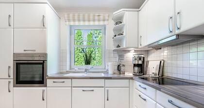 Ferienwohnung 'Ferienhaus Christine' mit privater Terrasse, privatem Garten und Wi-Fi