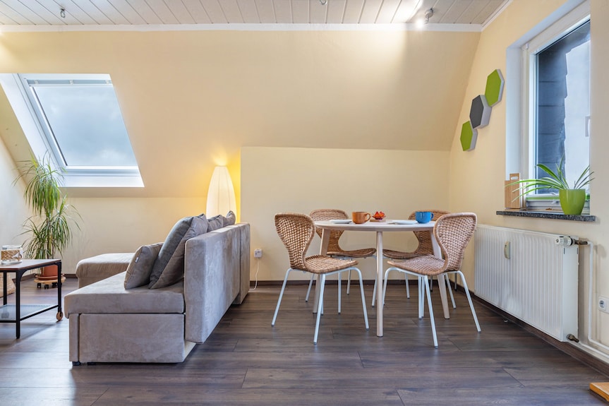 Ferienwohnung Panoramablick" Mit Privater Terrasse, Gemeinschaftsgarten Und Wi-fi - Springe