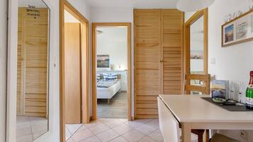 1 camera, Wi-Fi gratuito, lenzuola