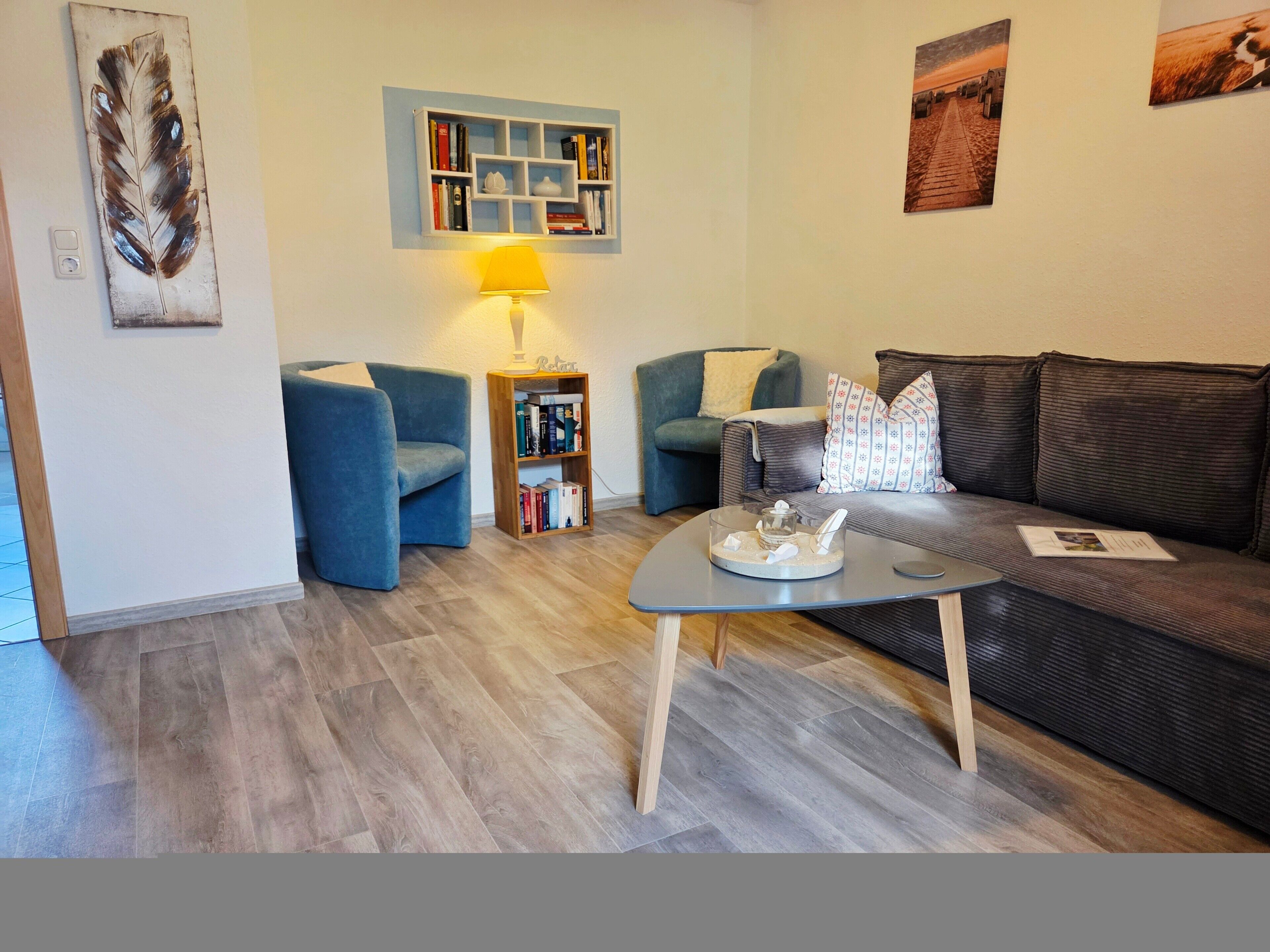 Fernseher, DVD-Player, Stereoanlage
