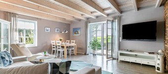 Apartment 'Ferienwohnung Hof Krakebüll' with Private Terrace, Private Garden and Wi-Fi