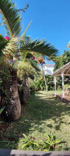 Property grounds - R GARDEN Pointe Aux Sables (Pointe aux sable)