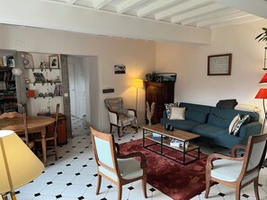 Living area - Maison de Campagne Avec Piscine 8 Personnes max (Vaugneray)