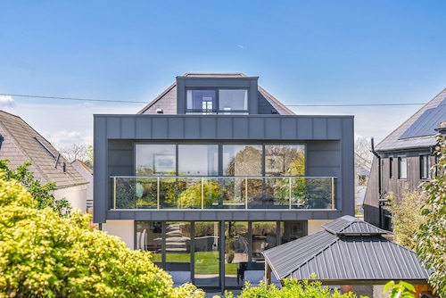 Xanadune Beach House -  a holiday let that sleeps 10 guests  in 5 bedrooms