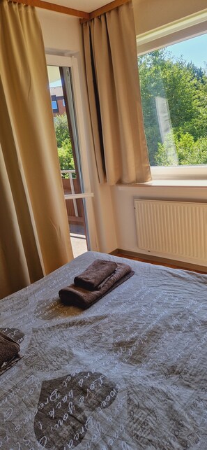 1 chambre, fer et planche à repasser, Wi-Fi, draps fournis