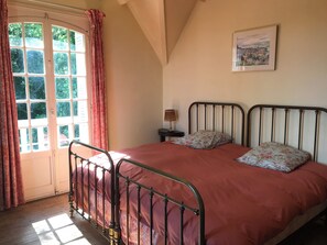 3 soverom og sengetøy