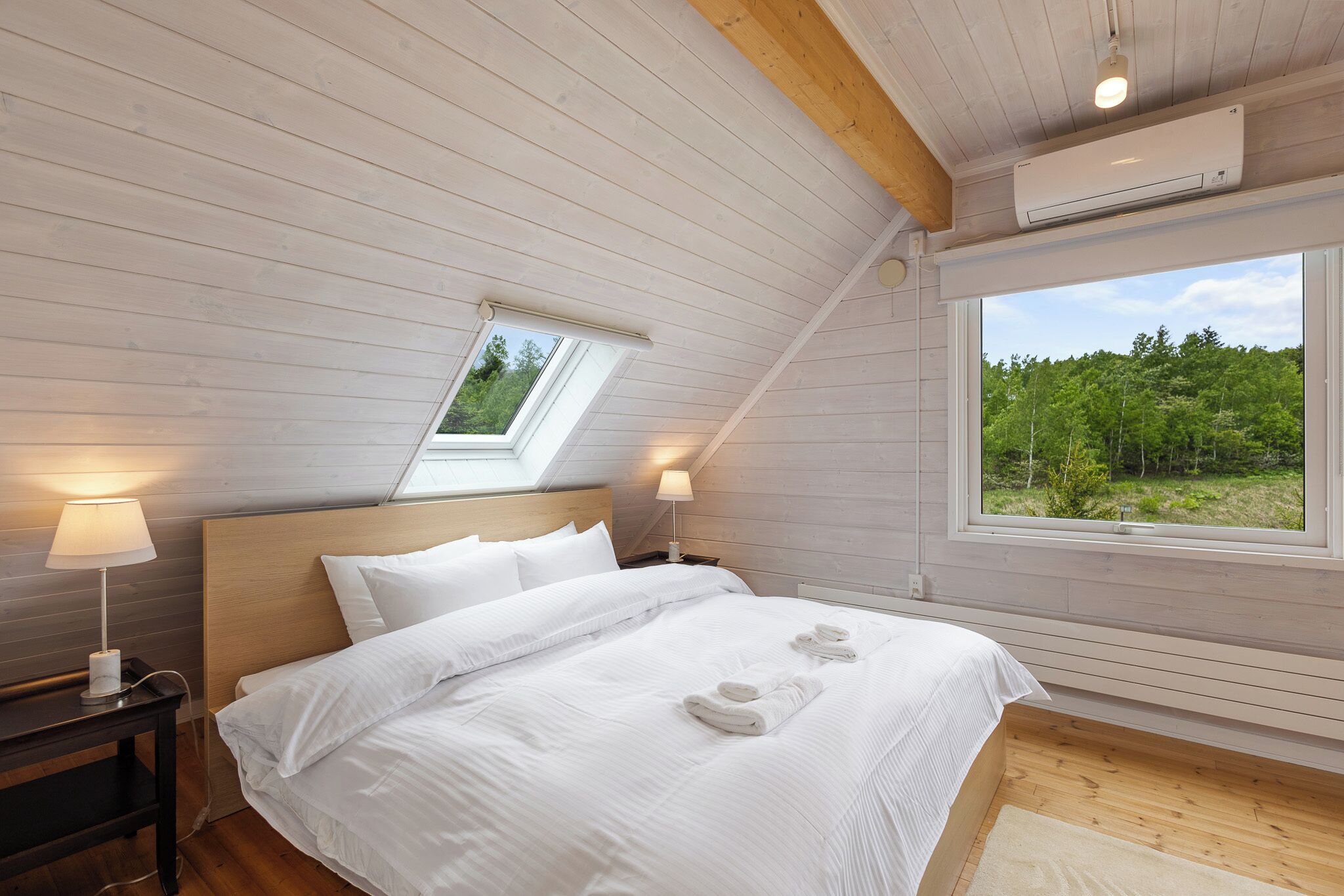 Familie-alpehytte, hageutsikt | 4 soverom, wi-fi (inkludert) og sengetøy