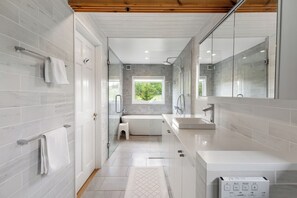 Family Chalet, Garden View | Bathroom - Gekko Hanazono (Kutchan)