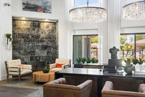 Lobby - 3BR CozySuites Kierland Commons with pool #12 (Scottsdale)
